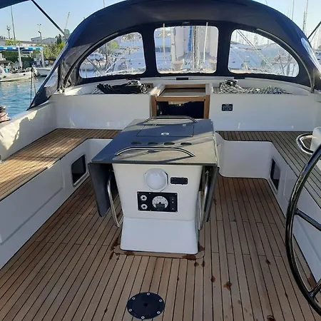 My Wave Botel